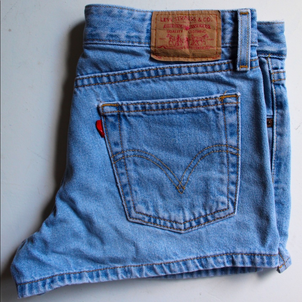 Vintage Levi’s Mid-rise denim shorts